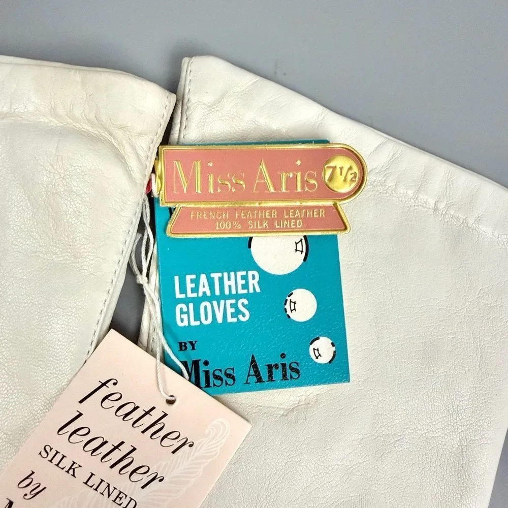 NWT Miss Aris White Ivory Leather Gloves Silk Lining Vintage size 7,5
